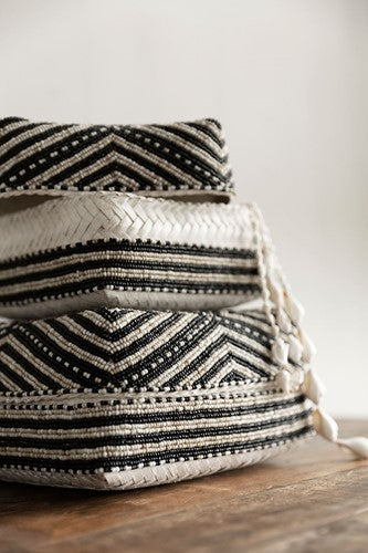 MUST Uluwatu Mandenset Zwart/Wit